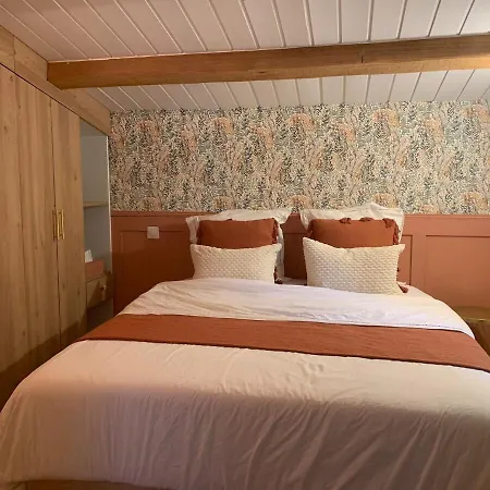 De Charme Avec Piscine Dans Un Environnement Bucolique Les Forges (Vendee)