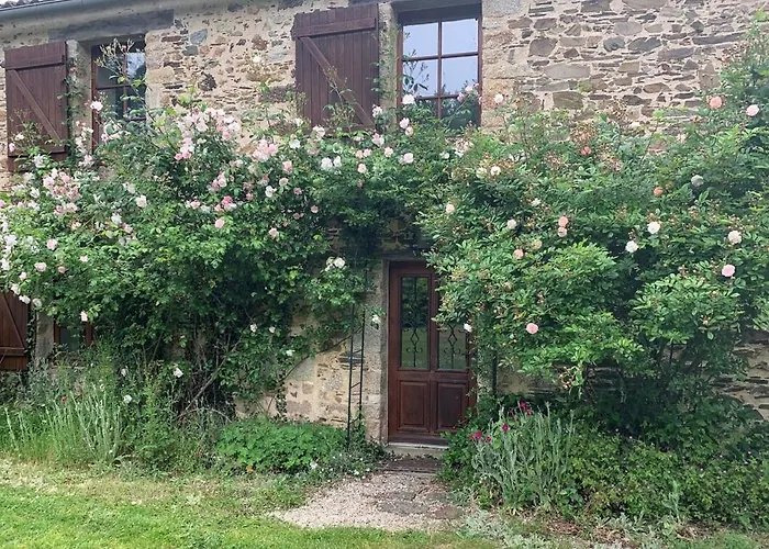 De Charme Avec Piscine Dans Un Environnement Bucolique Дом отдыха *